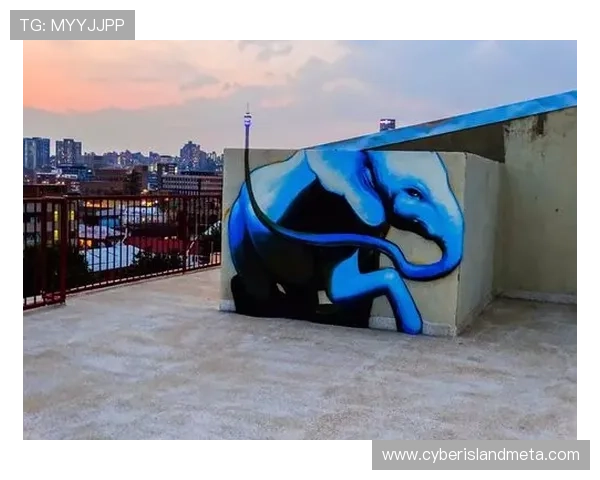 屋顶上的大象如何改变了一个小镇的命运与人们的心灵世界