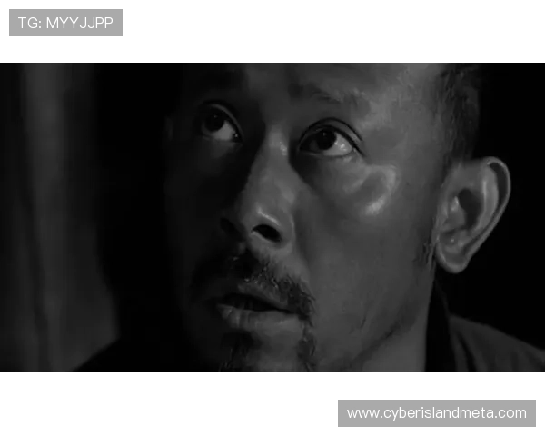 《鬼子来了》:姜文镜头下那场笑中带泪的荒诞史诗 《鬼子来了》:姜文镜头下那场笑中带泪的荒诞史诗